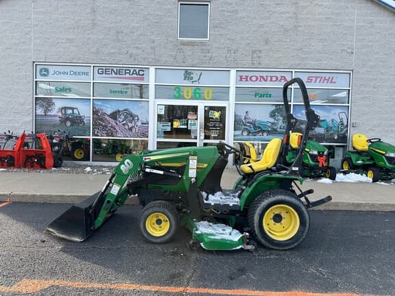 Image of John Deere 4010 equipment image 1