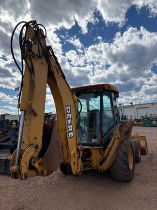 Image of John Deere 410G equipment image 4