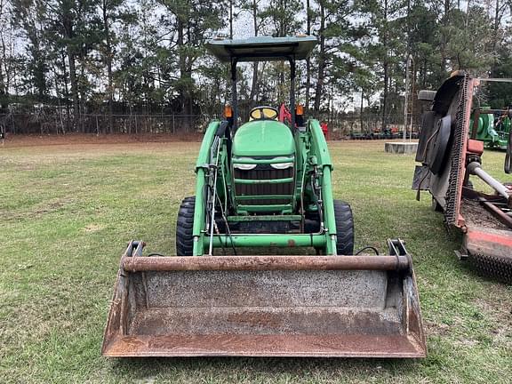 Image of John Deere 4120 equipment image 2