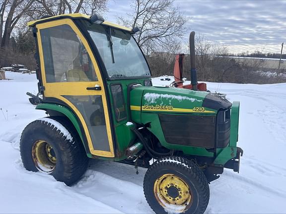 Image of John Deere 4210 Primary image