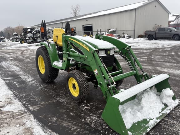 Image of John Deere 4310 equipment image 4