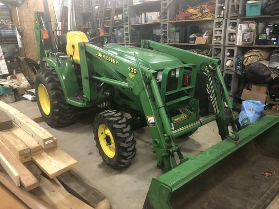 2004 John Deere 4410 Equipment Image0