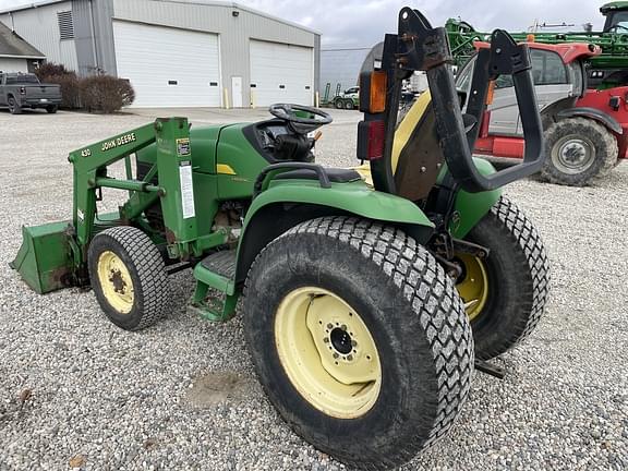 Image of John Deere 4410 equipment image 4