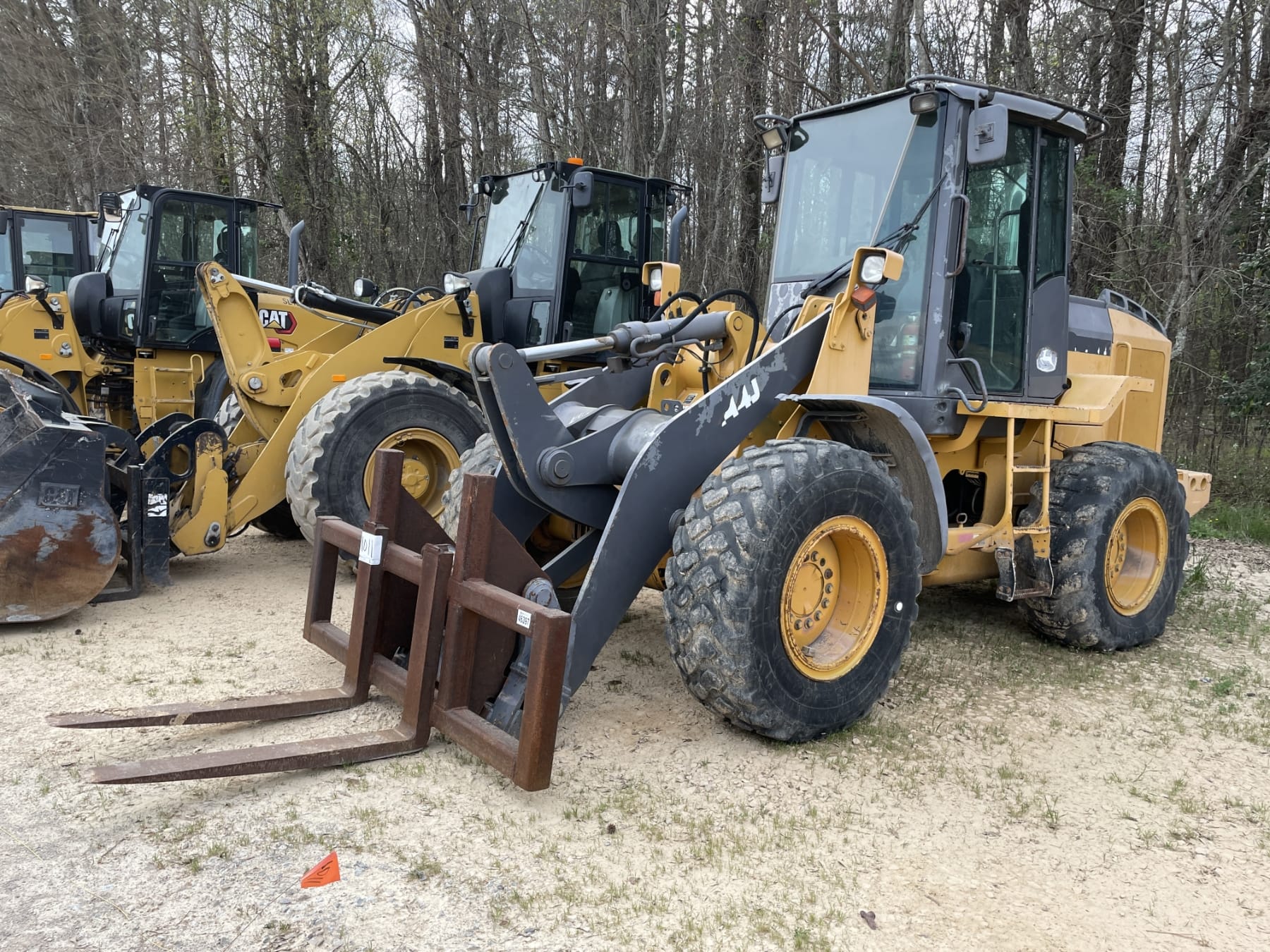 2004 John Deere 444J Equipment Image0