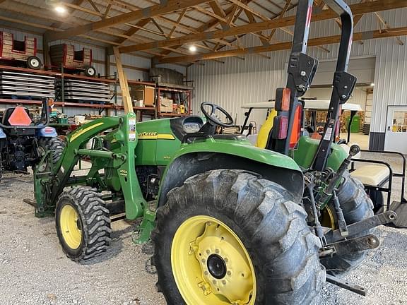 Image of John Deere 4520 equipment image 3