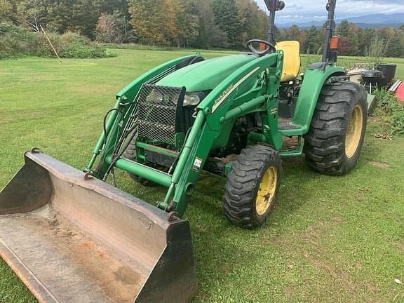 Image of John Deere 4520 equipment image 2