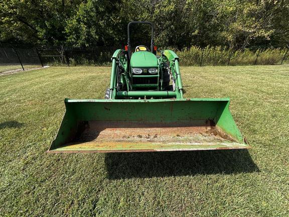 Image of John Deere 4520 equipment image 3