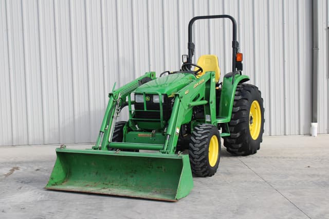 Image of John Deere 4610 equipment image 2