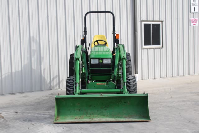 Image of John Deere 4610 equipment image 1