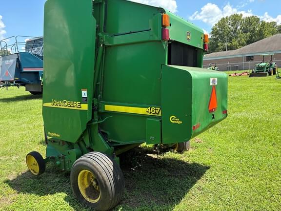 Image of John Deere 467 MegaWide equipment image 2