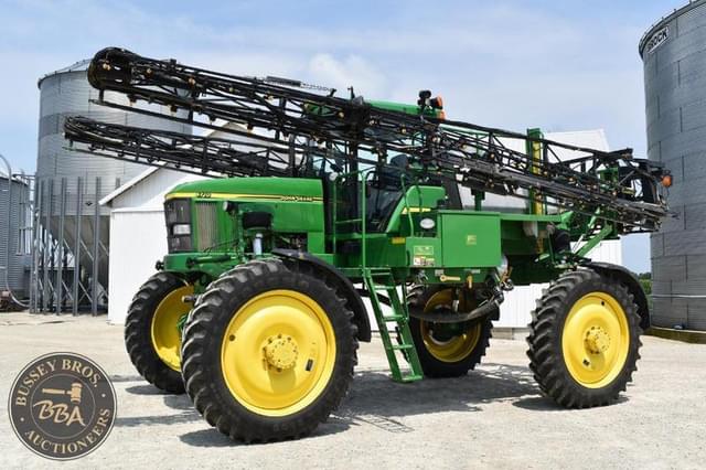 Image of John Deere 4710 equipment image 4