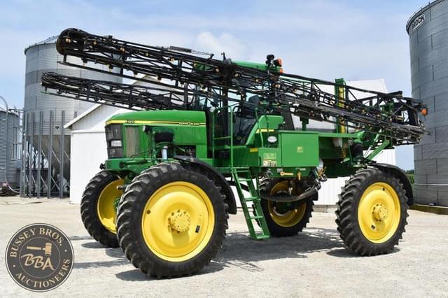 Image of John Deere 4710 equipment image 3