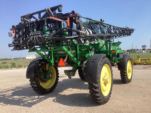 Image of John Deere 4710 equipment image 3