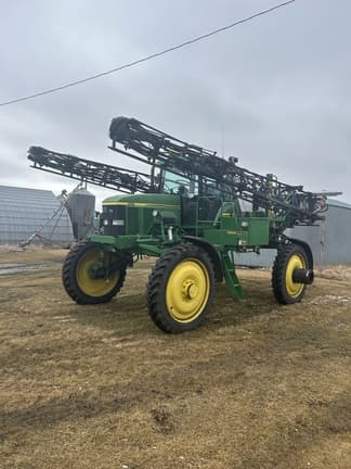 Image of John Deere 4710 equipment image 4