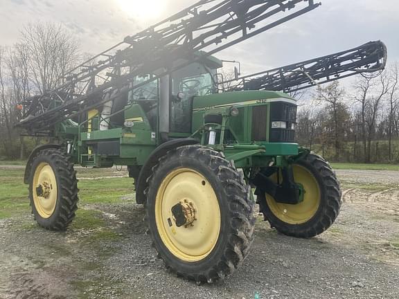 Image of John Deere 4710 equipment image 1