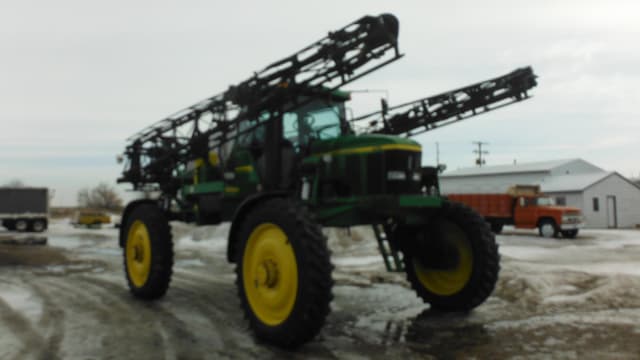 Image of John Deere 4710 equipment image 2