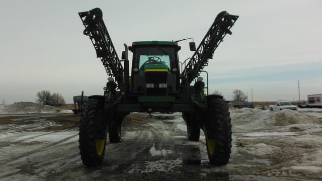 Image of John Deere 4710 equipment image 1