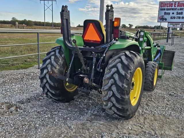 Image of John Deere 4720 equipment image 3