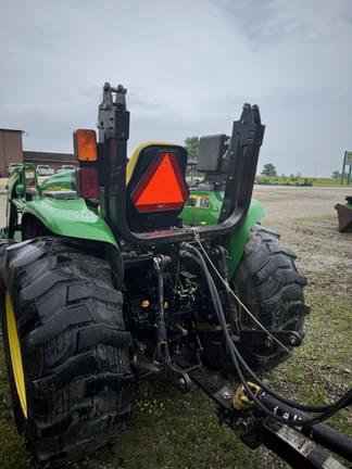 Image of John Deere 4720 equipment image 3