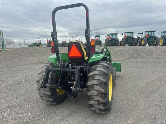 Image of John Deere 4720 equipment image 3