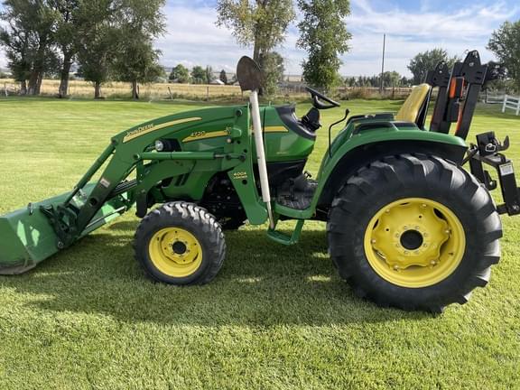 Image of John Deere 4720 Primary image