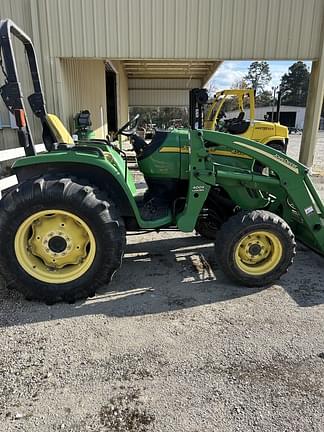 Image of John Deere 4720 equipment image 2