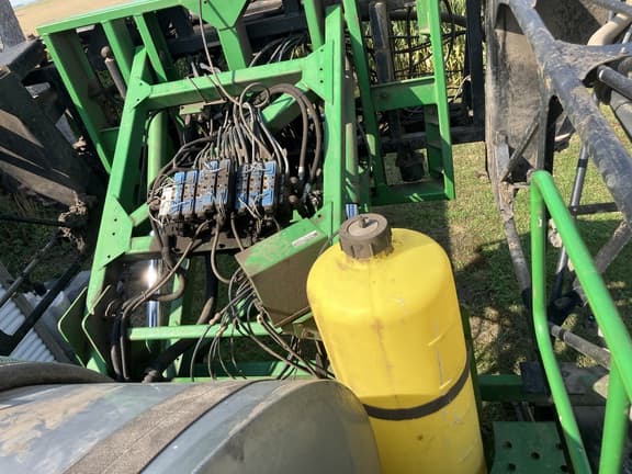 Image of John Deere 4920 equipment image 4