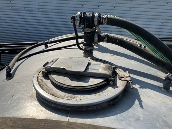 Image of John Deere 4920 equipment image 3