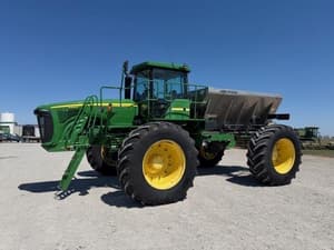2004 John Deere 4920 Image