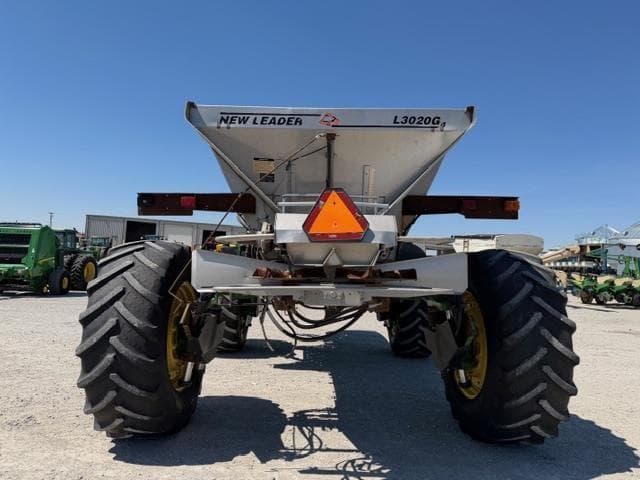 Image of John Deere 4920 equipment image 3