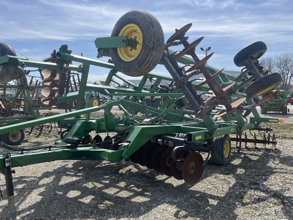 2004 John Deere 512 Equipment Image0