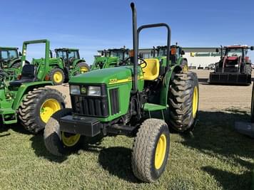 Main image John Deere 5205