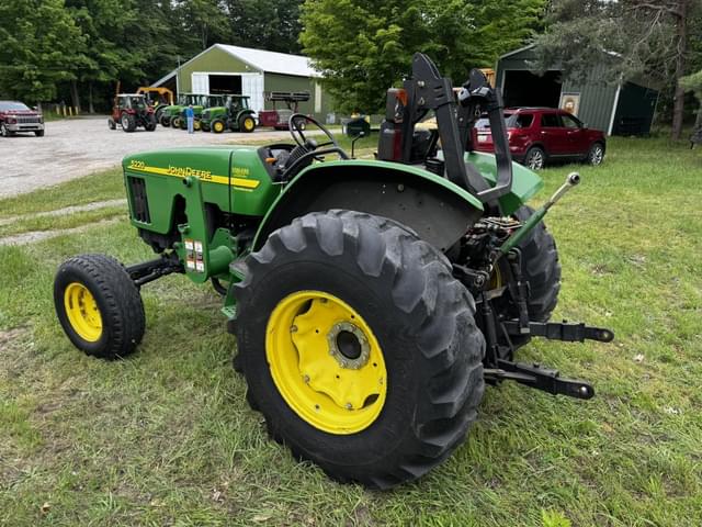 Image of John Deere 5220 equipment image 2