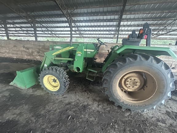 Image of John Deere 5303 equipment image 2