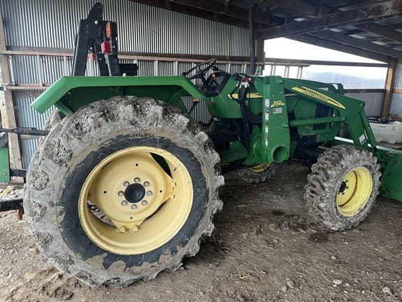 Image of John Deere 5303 equipment image 1