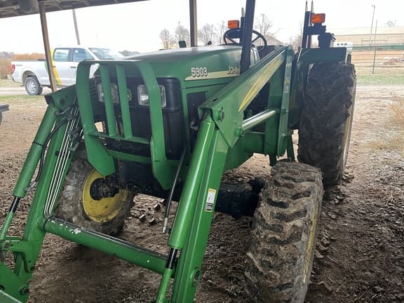 Image of John Deere 5303 equipment image 2