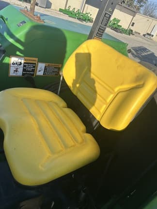 Image of John Deere 5303 equipment image 3