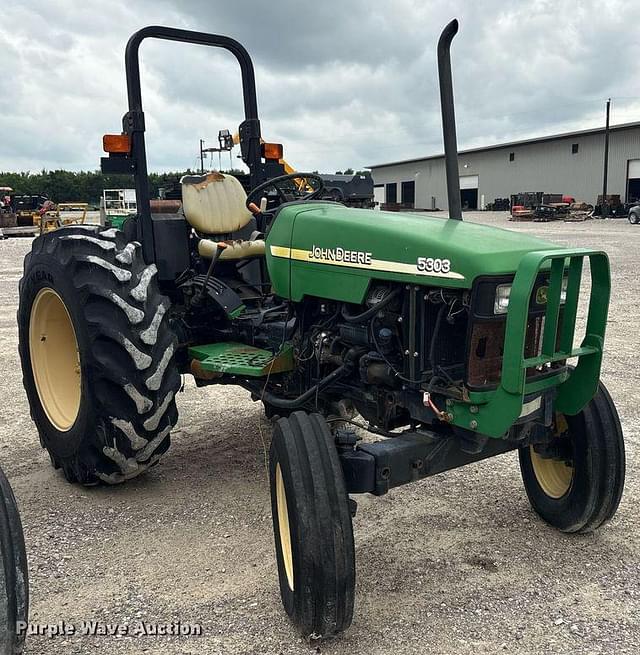 Image of John Deere 5303 equipment image 2