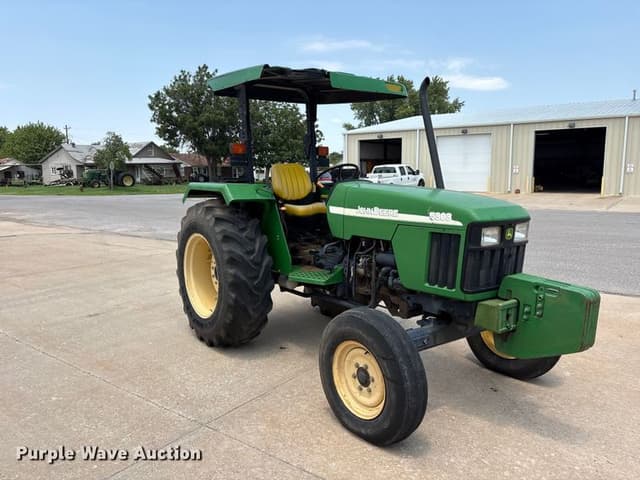 Image of John Deere 5303 equipment image 2