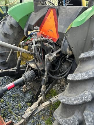 Image of John Deere 5320 equipment image 3
