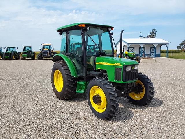 Image of John Deere 5320 equipment image 2