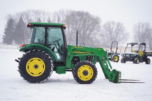 Image of John Deere 5320 equipment image 3