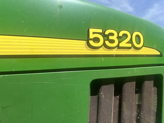 Image of John Deere 5320 equipment image 3