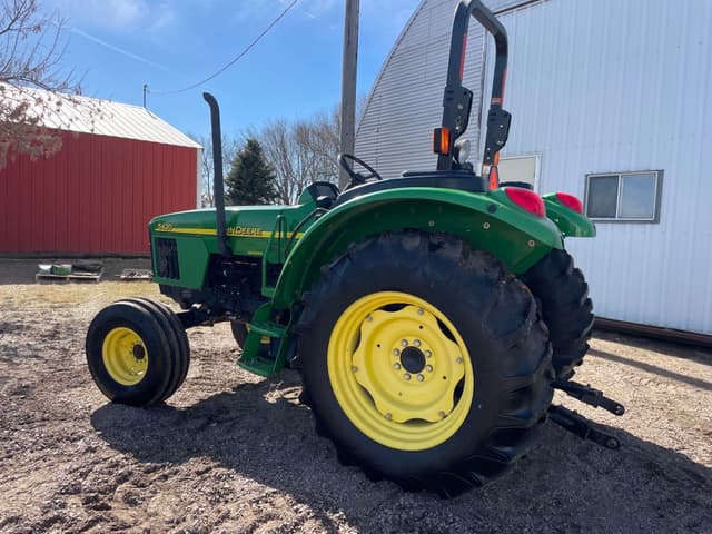 Image of John Deere 5420 equipment image 3