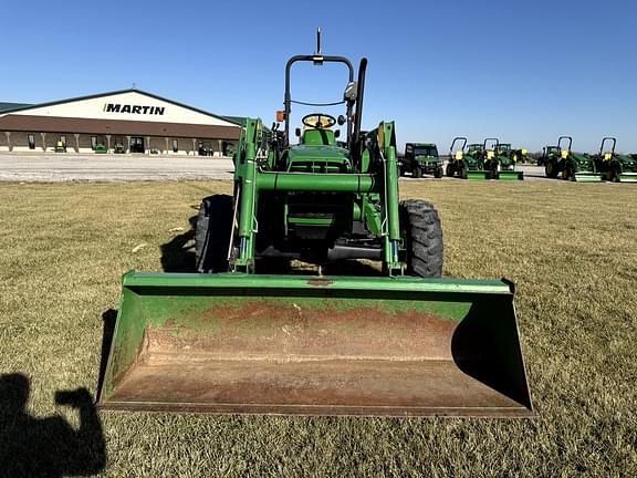 Image of John Deere 5420 equipment image 1