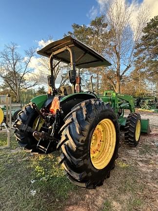 Image of John Deere 5420 equipment image 3