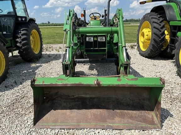 Image of John Deere 5420 equipment image 2