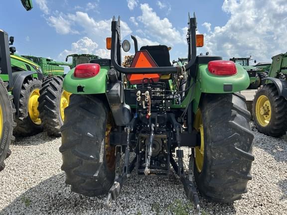 Image of John Deere 5420 equipment image 4