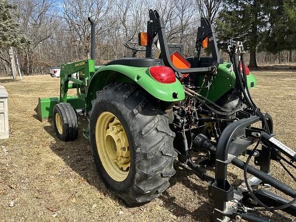 Image of John Deere 5420 equipment image 4