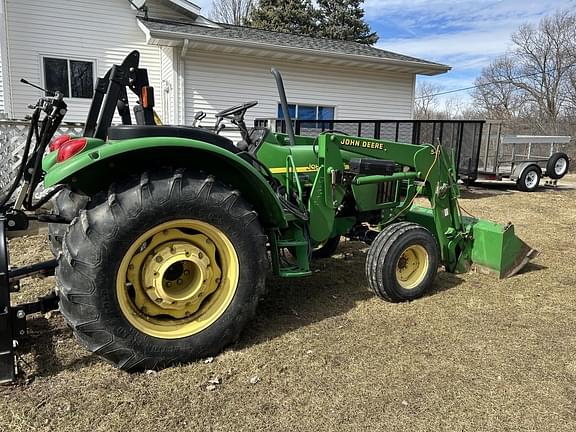 Image of John Deere 5420 equipment image 2